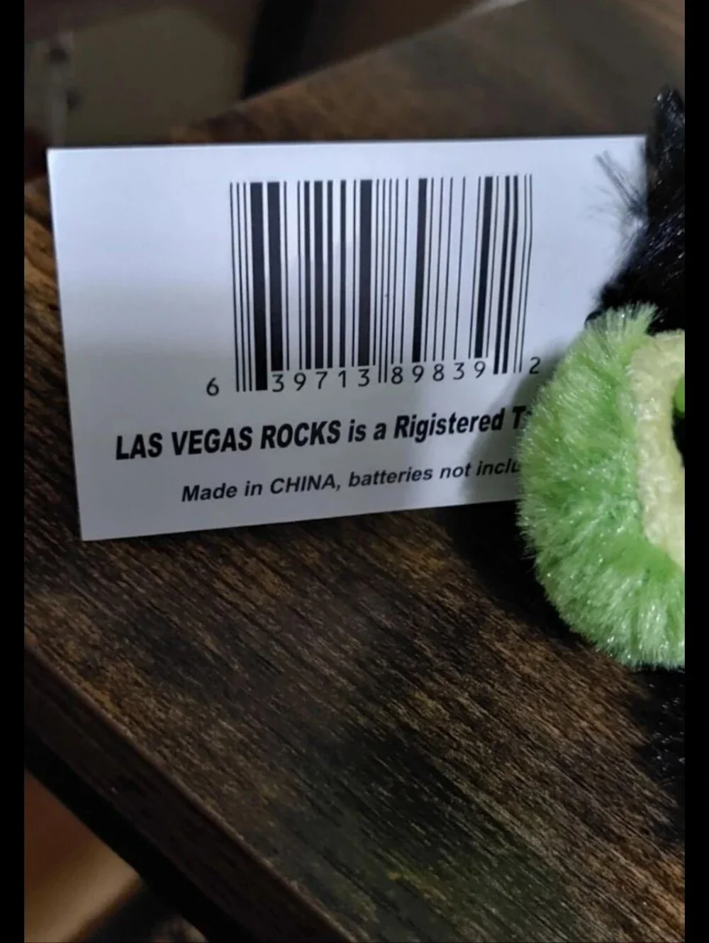 Adorable Las Vegas Rocks Vinnie The Frog Singing Animated Brand New With Tags.